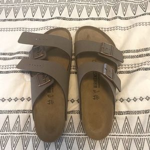 NEW Birkenstock Arizona Leather Strap Slide Sandals Mens 44 Brown EUC